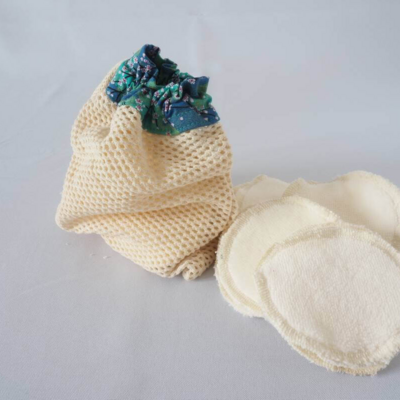 Lingettes-bambous-pochon-fleurs-cerisier-800px.jpg